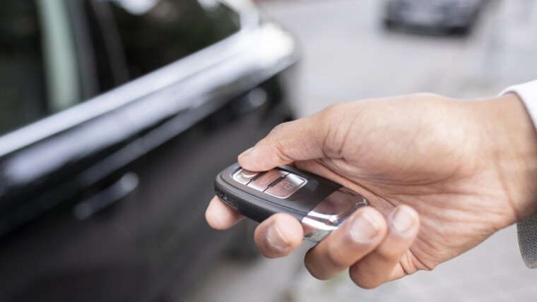 Local Auto Locksmith – Fast Response for Car Lockouts & Key Issues